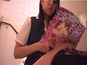 都内某所オフィスレディのトイレ映像流出ベスト50人　サンプル画像03